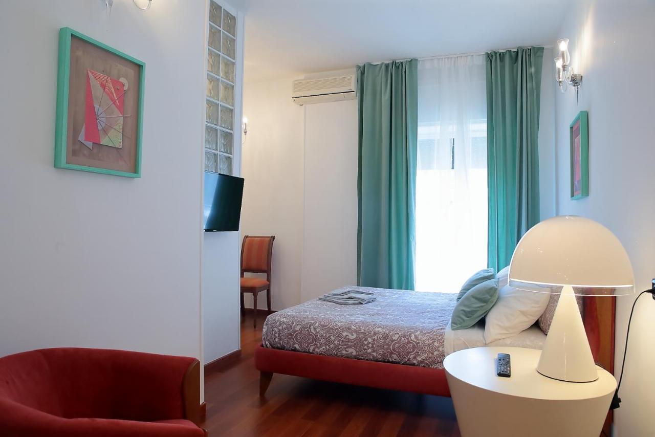Savoia & Cavour _ Premium Signature _ Hotel Bari Exterior photo